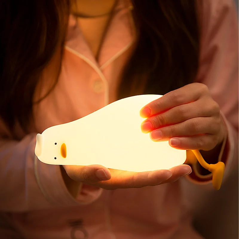 Lying Flat Duck Night Light Silicone Squishy Rechargeable Tap Control 3 Brightness 30 Min Timer Phone Holder for Bedside