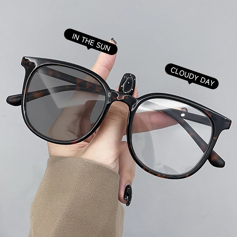 Professional Fashion Large Frame Photochromic Sunglasses Large Frame For Office And Outdoor Use UV400 Fashion Accessories