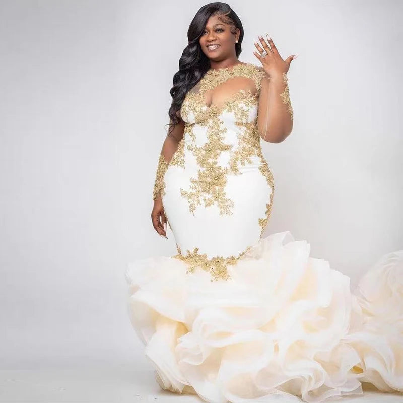 Plus Size Ruffles Bridal Dresses 2021 Sheer Neck Full Sleeve Gold Appliques Wedding Gowns Tier Tulle Train Robe De Mariee