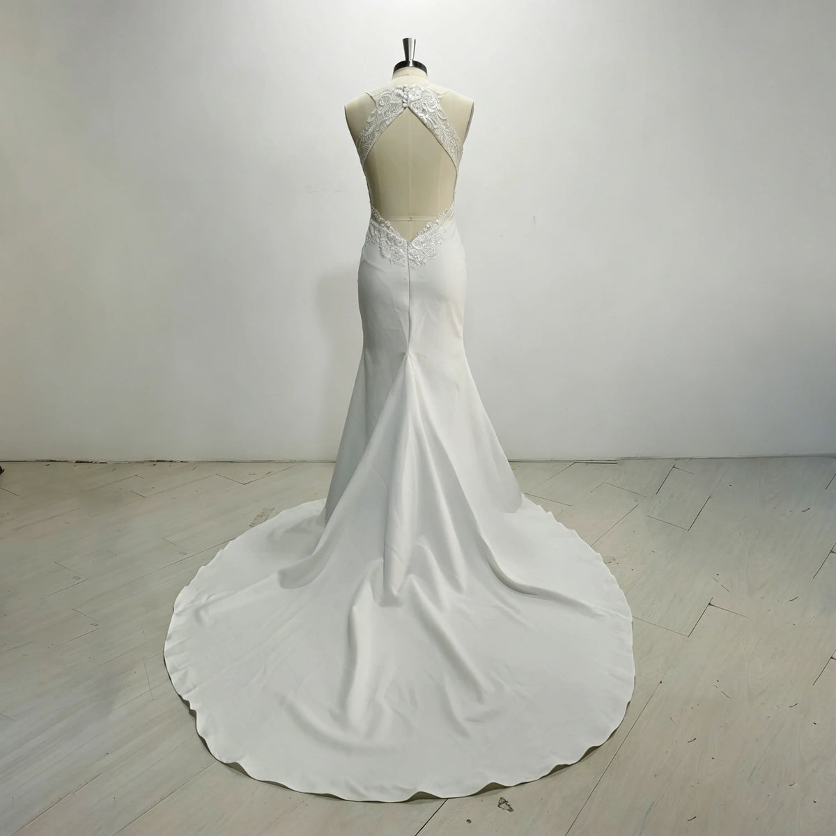 Satin Mermaid Wedding Dress Deep V Lace Open Back Chapel Train Bridal Gown Custom Plus Size Beach Wedding Vestido De Novia 2026