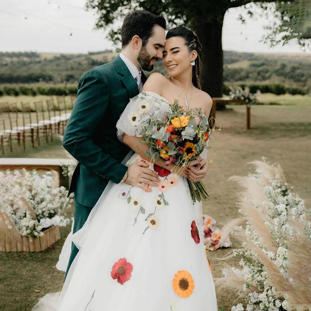 Plus Size Colorful Bridal Gown With Detachable Train Off-the-Shoulder Customized Short Lantern Sleeves Luxury Wedding Dress