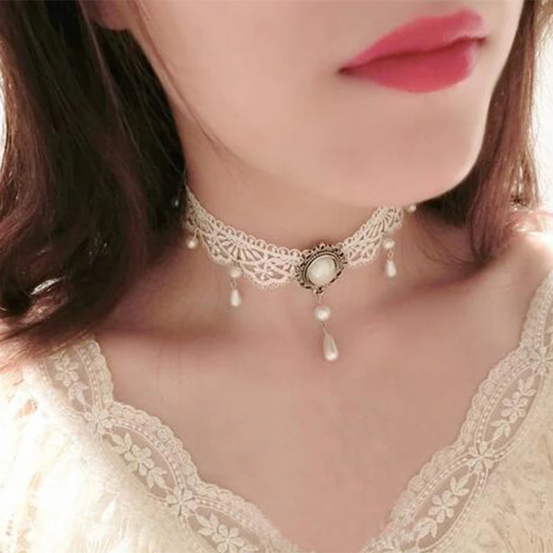 collares mujer cortos white Velvet Choker Necklace for Women Statement