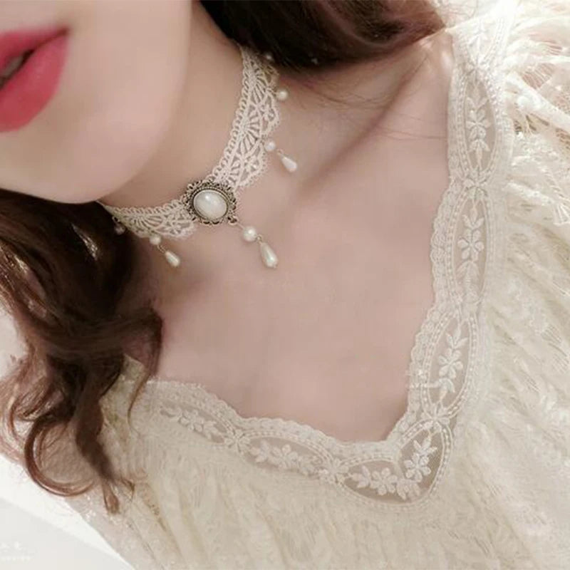 collares mujer cortos white Velvet Choker Necklace for Women Statement