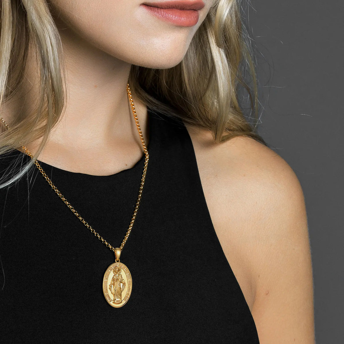 U7 Holy Virgin Mary Pendant Necklaces for Woman Man Round Shell