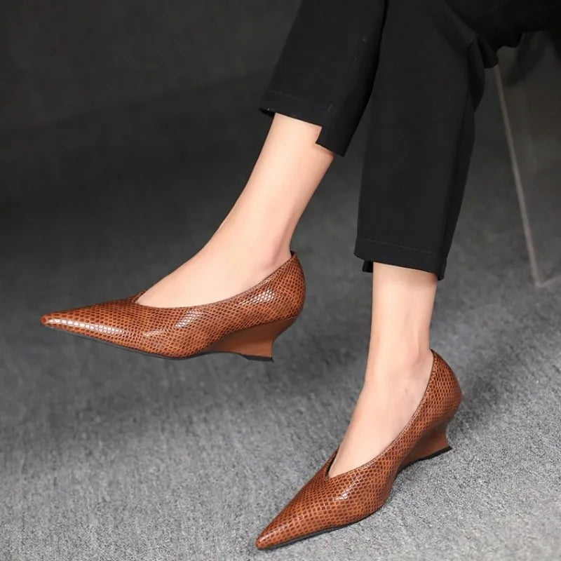 Large Size Soft Leather Shallow Mouth Pointed Thick Heel Shoes Women