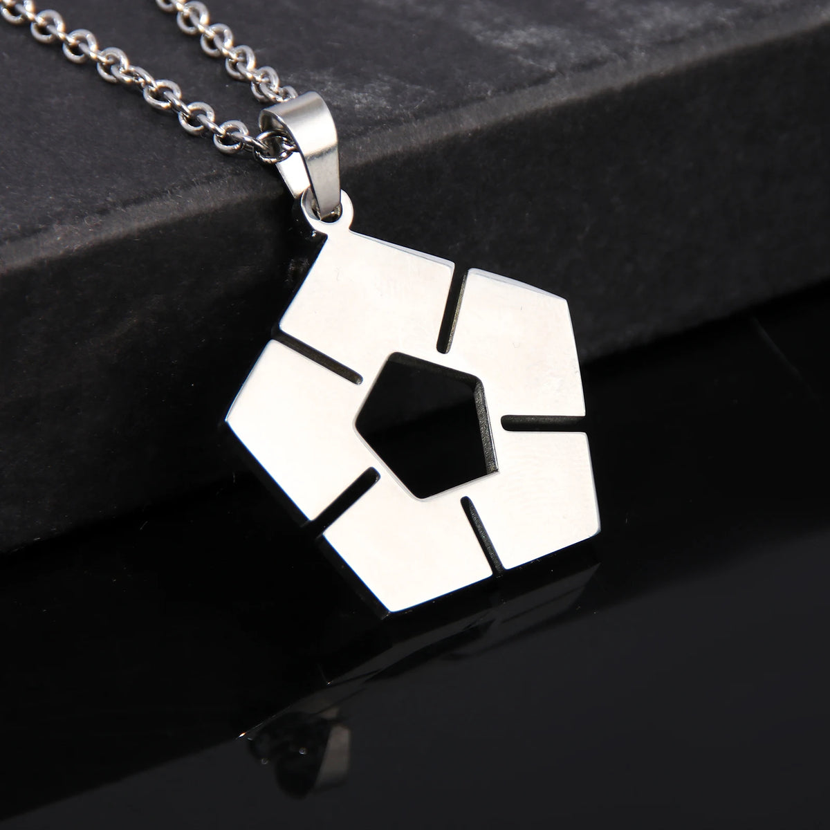 Anime BLUE LOCK Pendant Women Soccer Sign Necklaces Woman Fashion