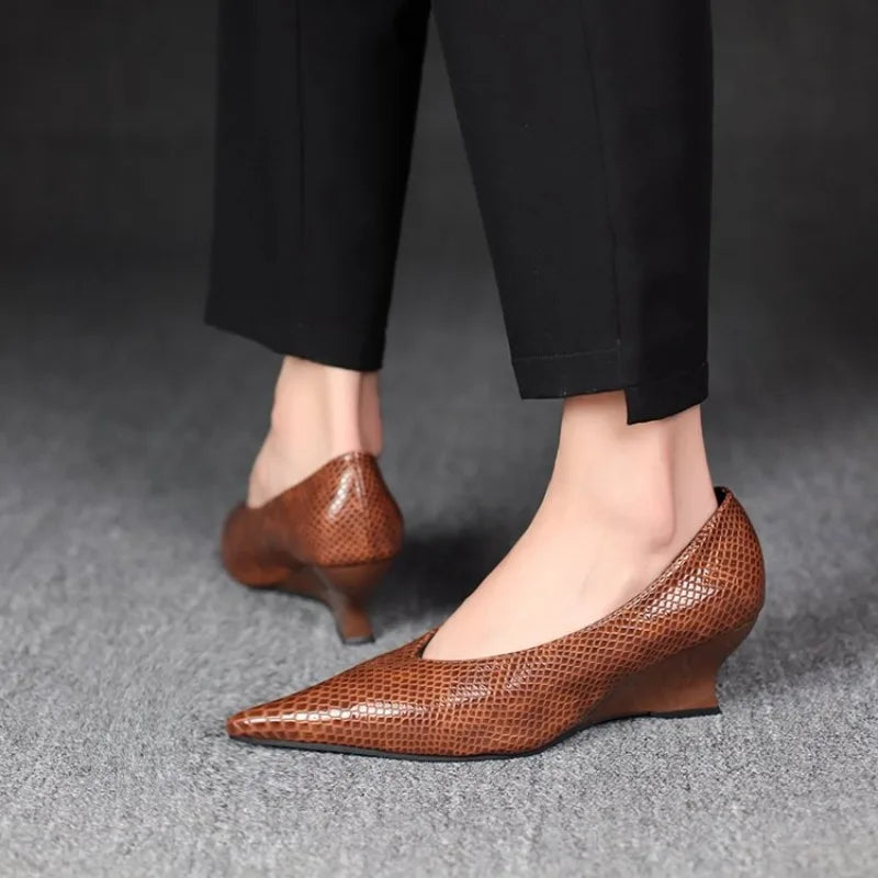 Large Size Soft Leather Shallow Mouth Pointed Thick Heel Shoes Women