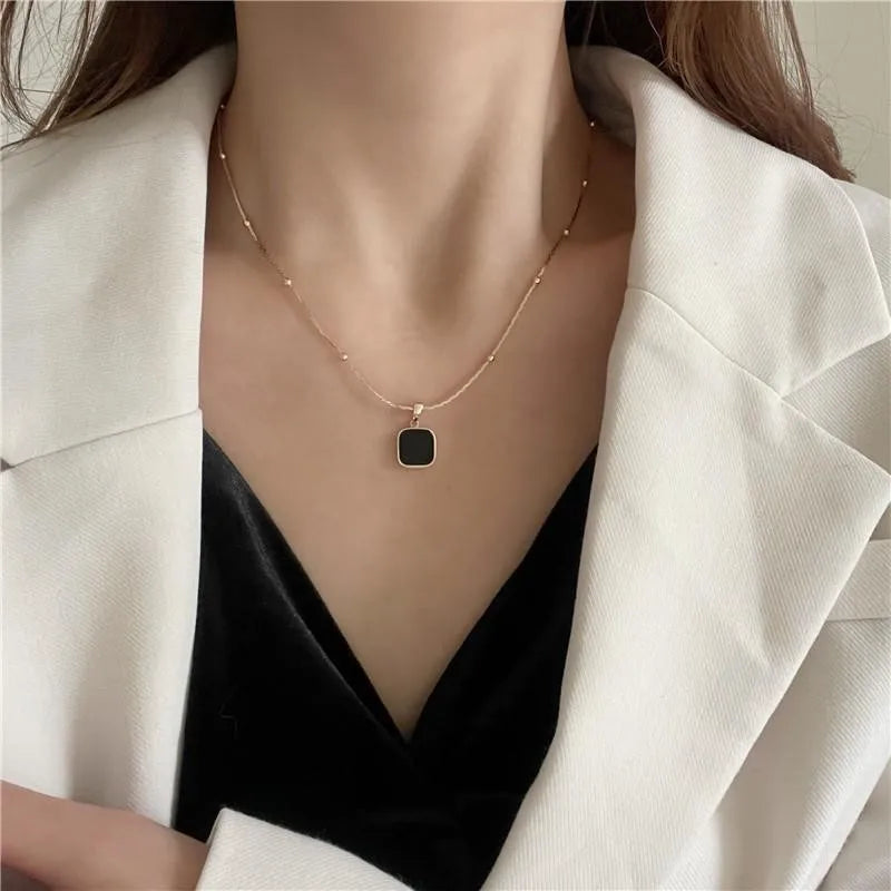 316L Stainless Steel Black Shell Square Pendant Necklace for Women New