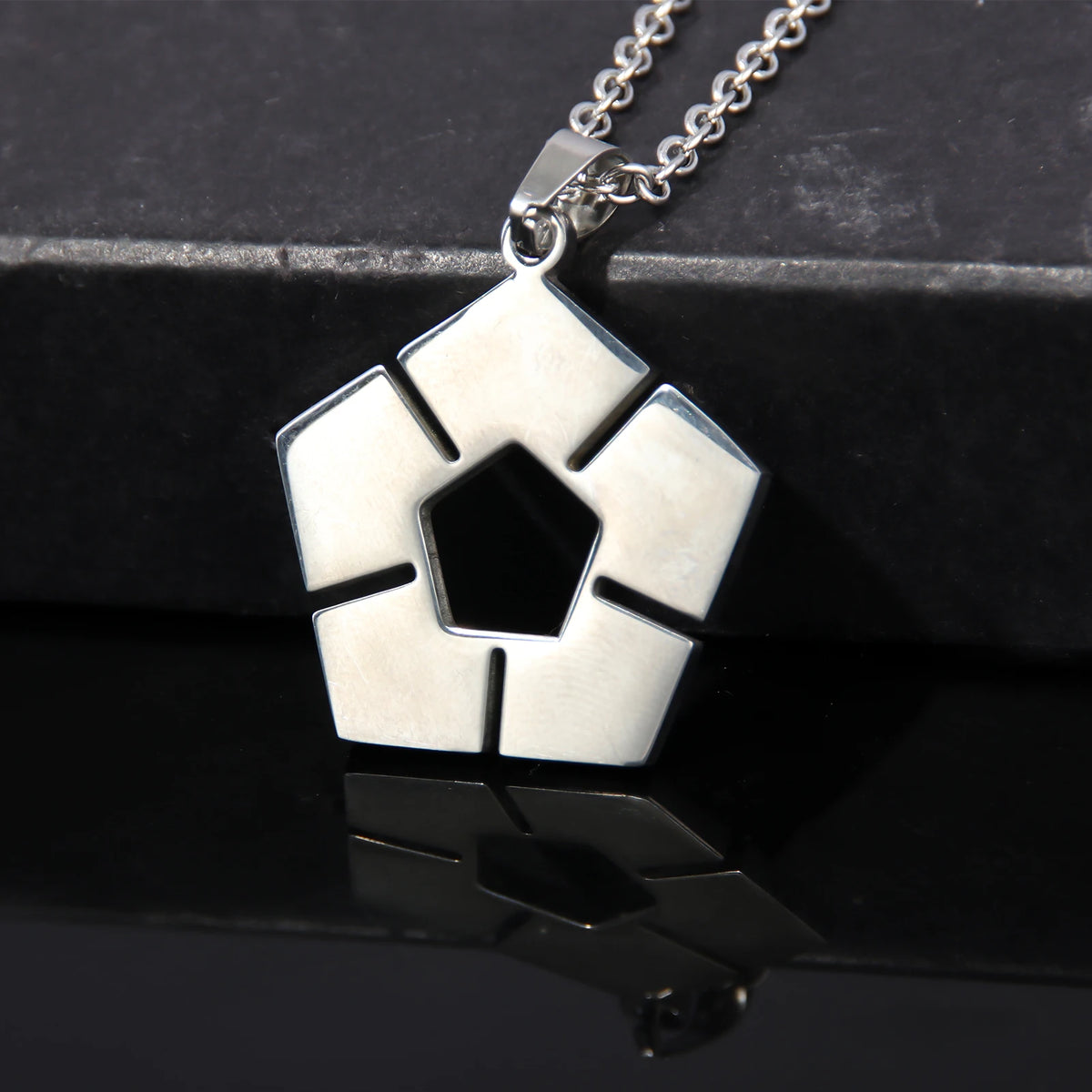Anime BLUE LOCK Pendant Women Soccer Sign Necklaces Woman Fashion