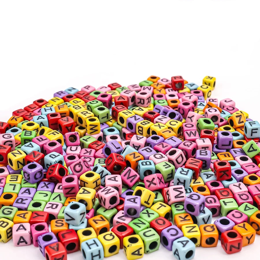 500/300pcsAcrylic Alphabet Cube Beads, Assorted A-Z Letter Spacer