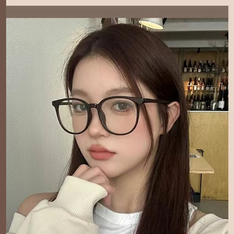 Professional Fashion Large Frame Photochromic Sunglasses Large Frame For Office And Outdoor Use UV400 Fashion Accessories
