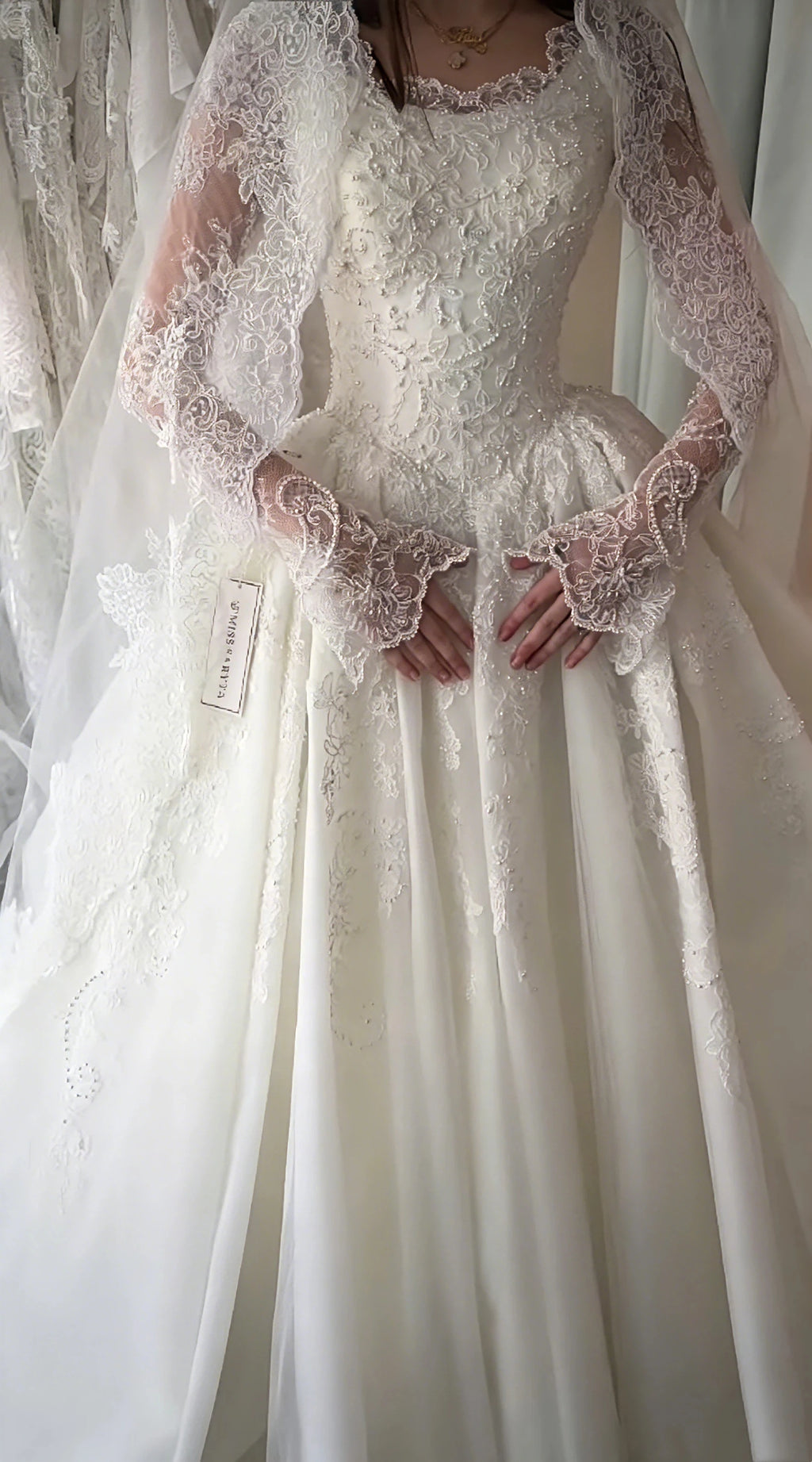 Elegant A-line Lace Beaded Wedding Dress With Waist Cinching And Transparent Sleeves Bridal Gown Vestido De Novia Customized