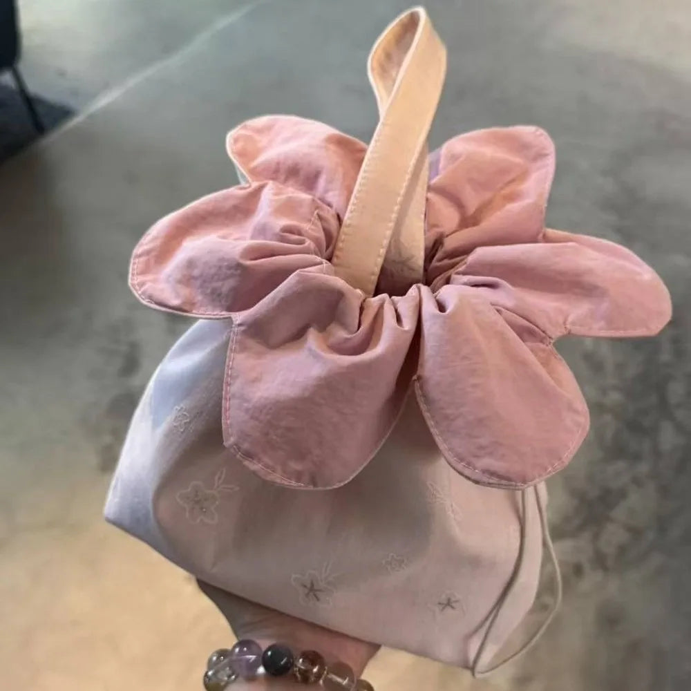 Sweet Flower Drawstring Handbag Cute Plaid Double-Sided Phone Pouch Large Capacity Flower Pattern Clutch Purse Commute Travel