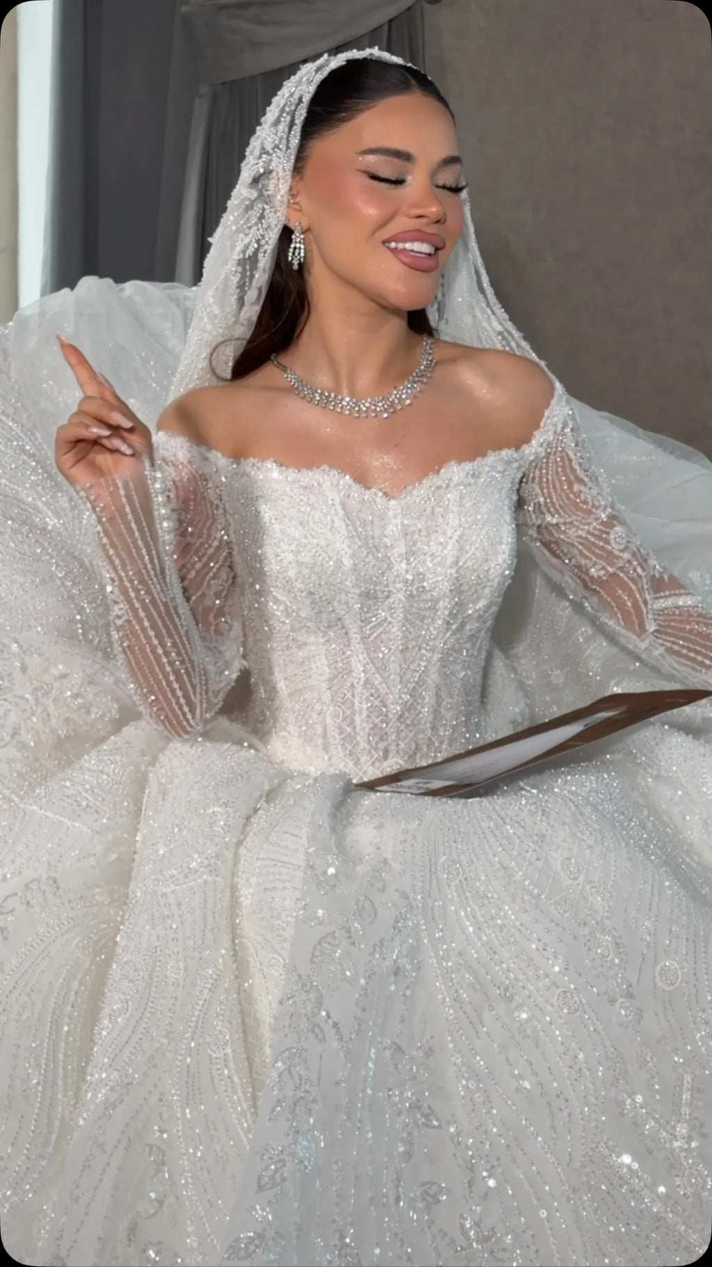 Off Shoulder Sweetheart Phantom Long Sleeve Princess Wedding Dress Lace Beaded Ball Dress Luxury Bride Dress Customized