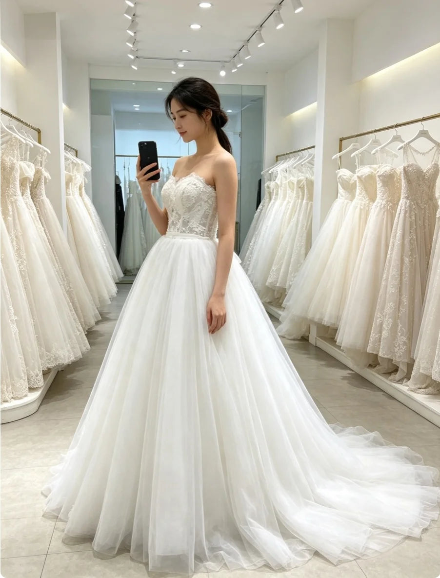 Sweetheart Strapless Ball gown Wedding Dress Lace Corset Bodice Satin Bow Waistband Pure Tulle Bridal Gown  Ivory Princess Bride